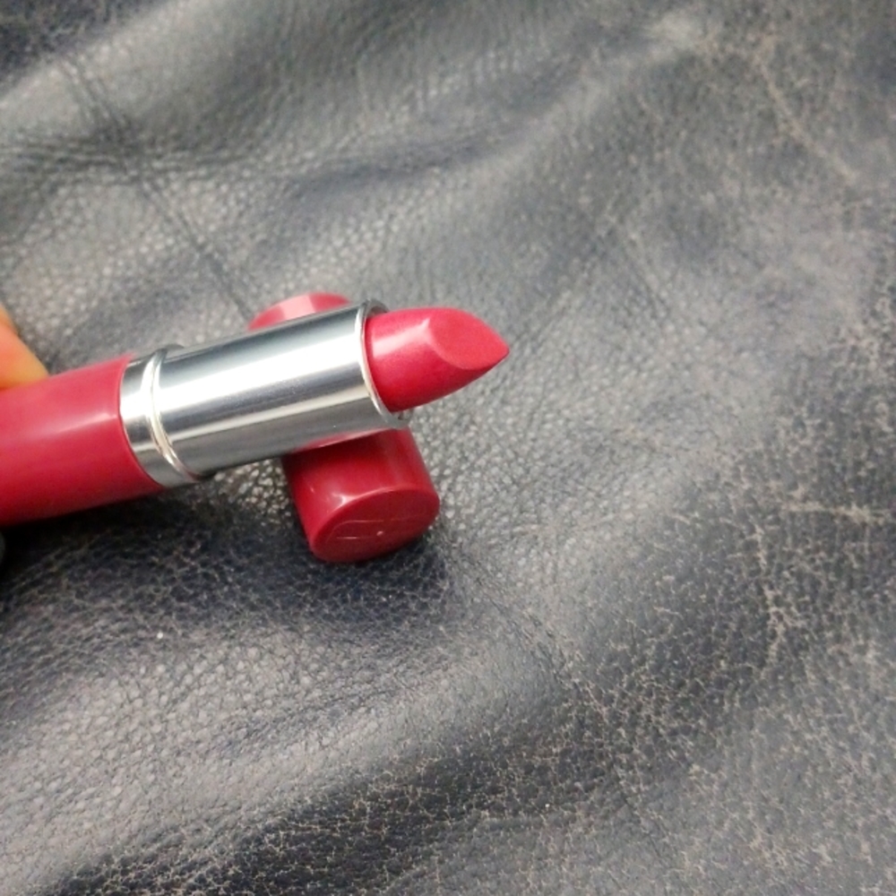 Pop Lip Colour +Primer in Love Pop